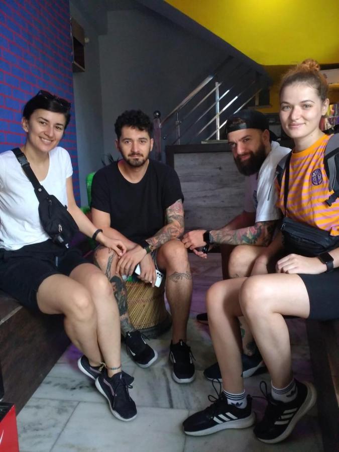 Big Brother Hostel Hotel Агра Екстер'єр фото
