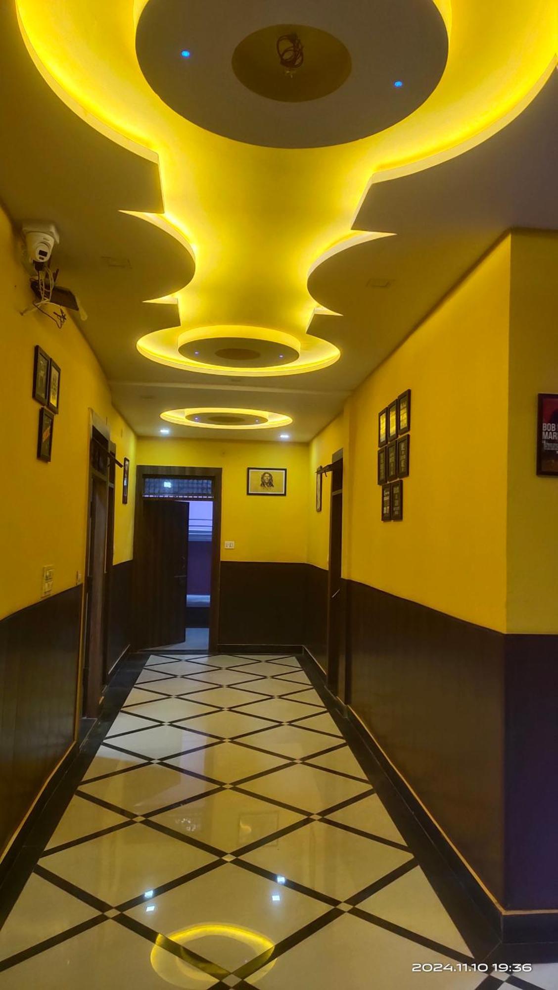 Big Brother Hostel Hotel Агра Екстер'єр фото
